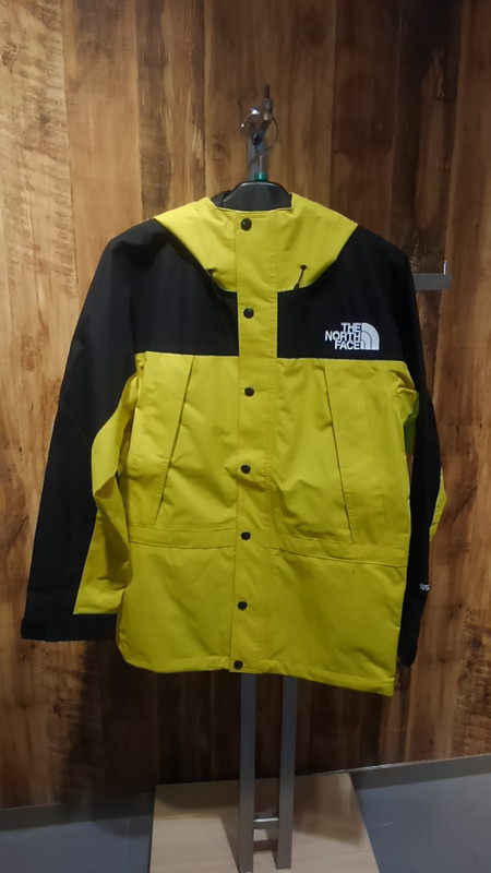 好日山荘 池袋西口店 : TNF マウンテンライトジャケット入荷しました！！