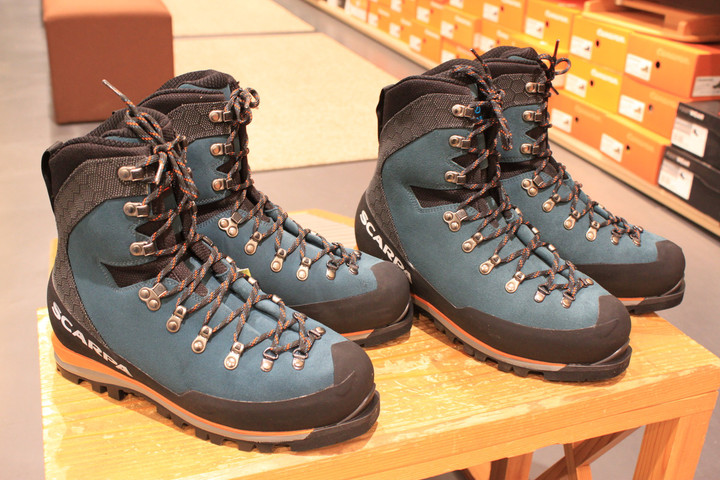スカルパ SCARPA マンタテックGTX EU44 28.5cm 冬用登山靴 - 登山用品