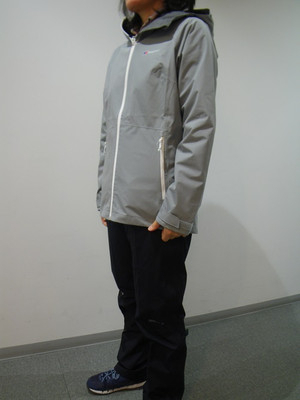 好日山荘 名古屋栄店 : 雨具は今が安いですよ！