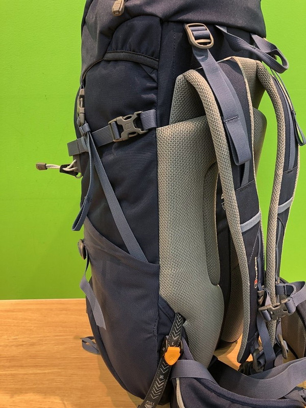 好日山荘 横浜西口店 : Berghaus -New EXPLORER-