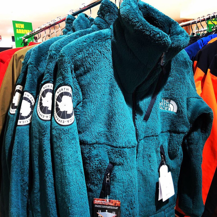 好日山荘 名古屋駅前店 : マウンテンダウンジャケット ビーチグリーン  