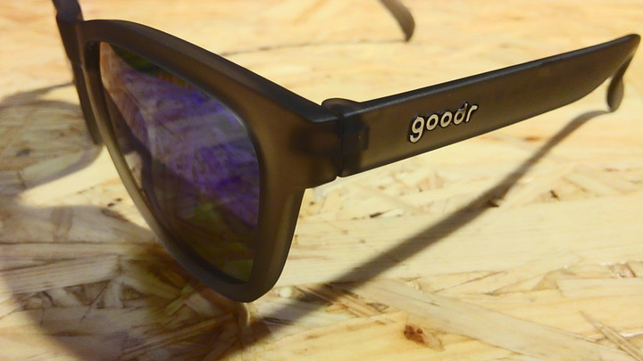 値下げ！！グダー サングラス goodr 収納袋付き GOODR BFG / グダー BFG (全4カラー) – UPI ONLINE STORE