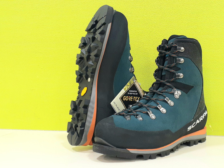 好日山荘 金沢西インター大通り店 : Scarpa -Montblanc GTX-