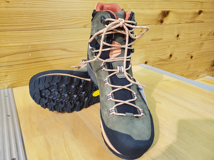 Mammut - MAMMUT　cascadeGTX23.5センチ　マムート 2023年秋冬「マムート URBAN COLLECTION」が10/12本格展開
