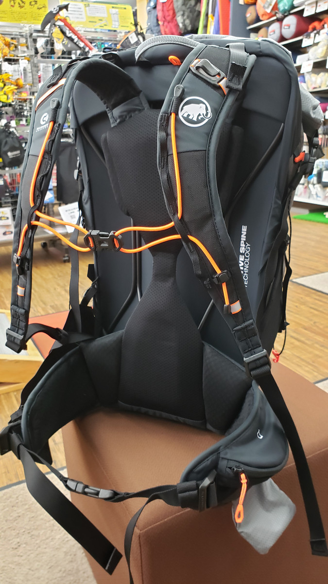 好日山荘 福井北四ツ居店 : MAMMUT マムート Ducan Spine デュ