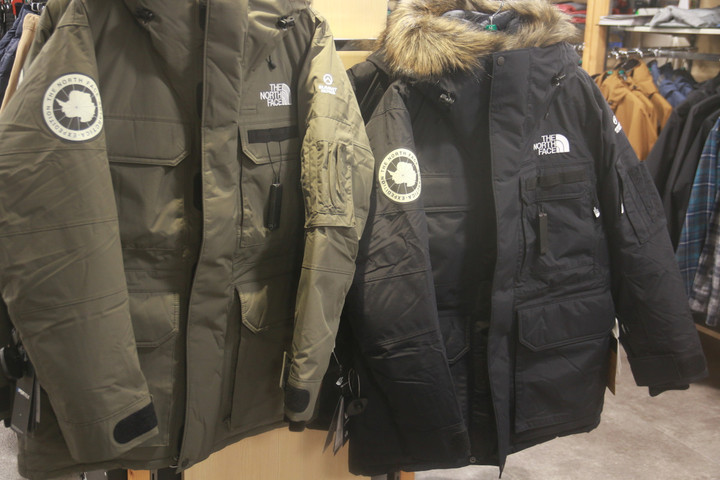 好日山荘 センタープラザ神戸本店 : TNF サザンクロスパーカー入荷