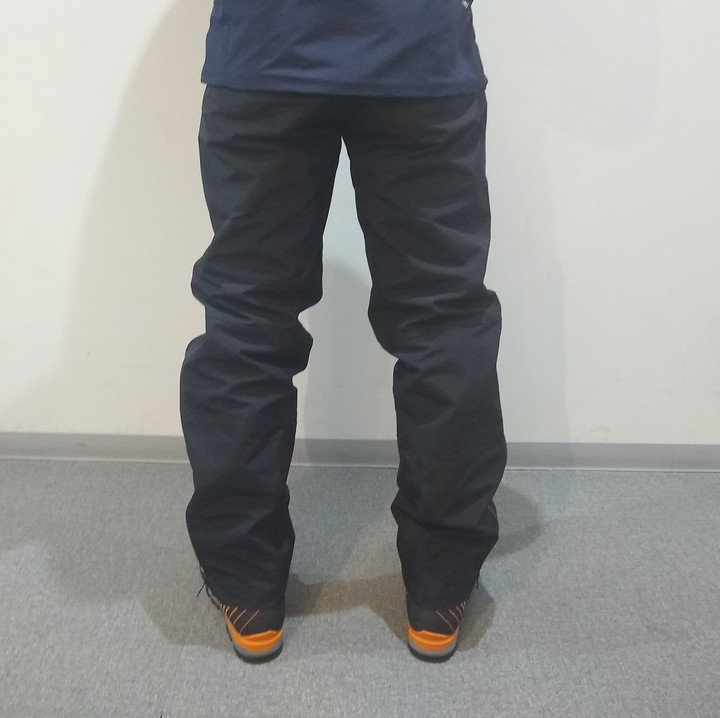 好日山荘 名古屋栄店 : ハードシェルパンツの比較～冬山装備必需品～