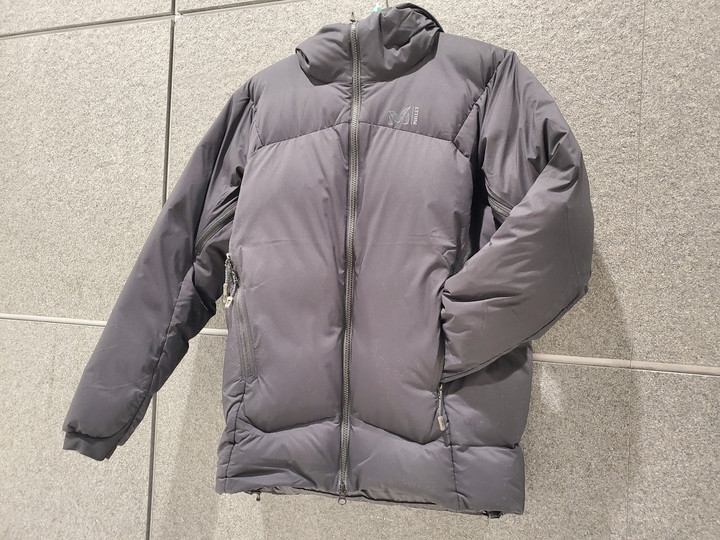 好日山荘 横浜西口店 : 【クリアランス】保温力抜群の軽量ダウンが 