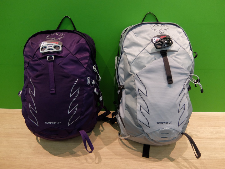 Amazon.co.jp: Osprey Tempest 9L レディース ハイキングバック