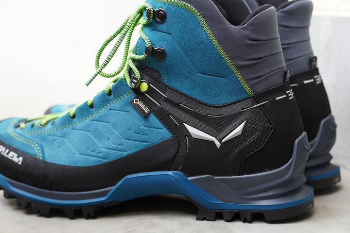 Amazon.com | Salewa Men's Trekking & Hiking Boots, Black Out