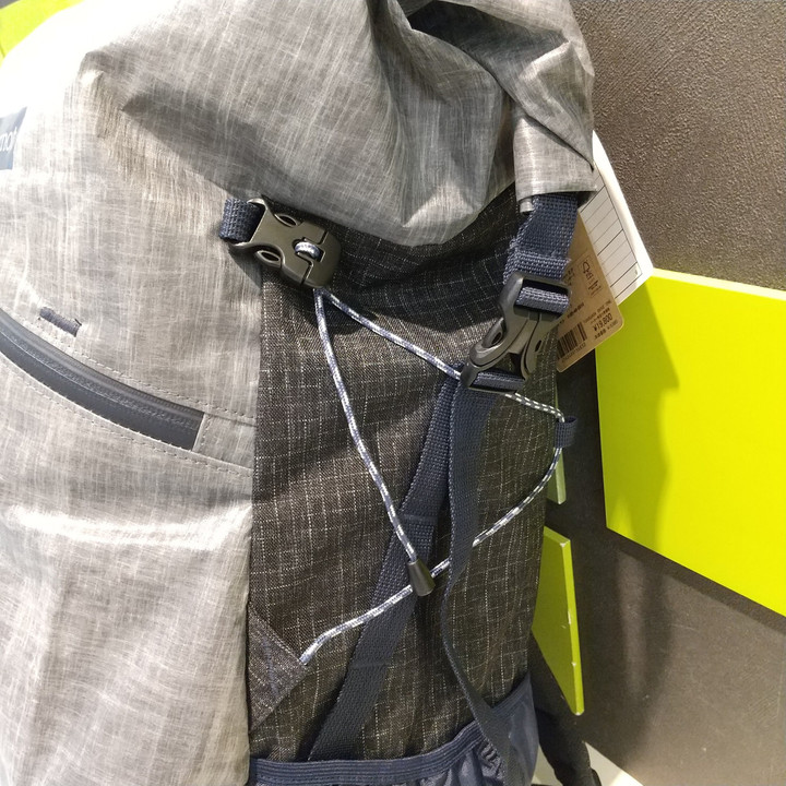 100パック Amazon.com: Moment Everything Backpack 28L – Weekender Travel