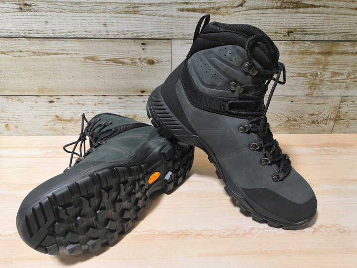 MAMMUT とげとげし トレッキングシューズ