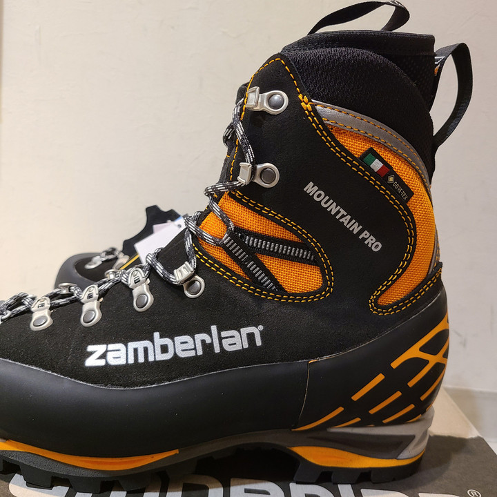 Zamberlan 登山靴 盛れ オレンン ザンバランマウンテンプロFLEX STM