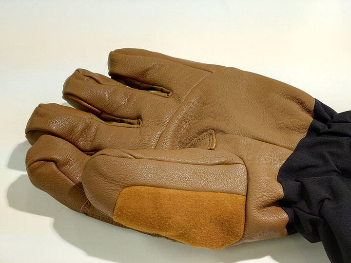 好日山荘 横浜西口店 : 雪山登山の定番グローブがリニューアル