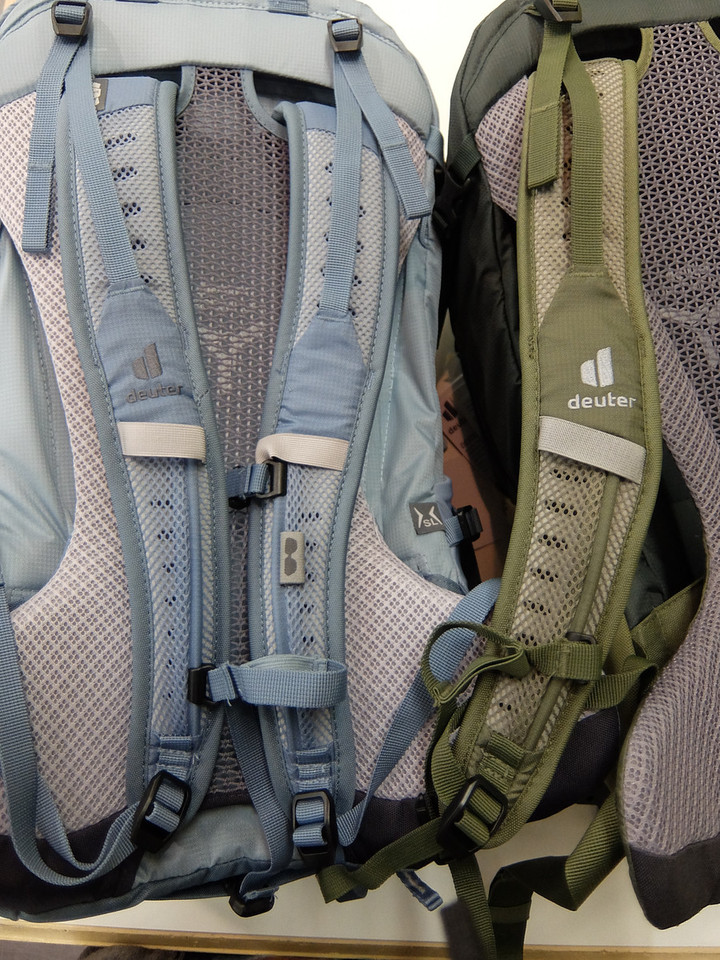 【美品】FUTURA 32 ドイター 登山リュック フューチュラ バックパック deuter（ドイター） （メンズ、レディース）バックパック リュック