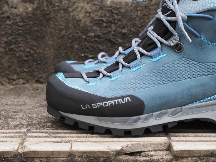 好日山荘 横浜西口店 : 岩場歩き&縦走に LA SPORTIVA/TRANGO TECH 