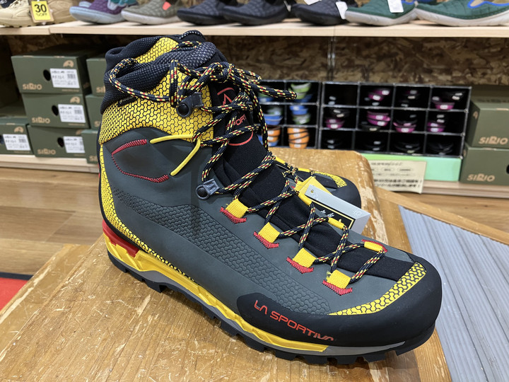 La Sportiva トランゴ TRK GTX 27cm スポルティバ トランゴ TRK GTX ウーマン｜LA SPORTIVA TRANGO  TRK GTX WOMAN（トパーズ） - スポルティバ｜LA SPORTIVAの直輸入通販店舗【 SPフィールド  】（適格請求書発行事業者：T8140003014760） スポルティバ トランゴテックGTX 27cm スポルティバ トランゴテックGTX ウーマン