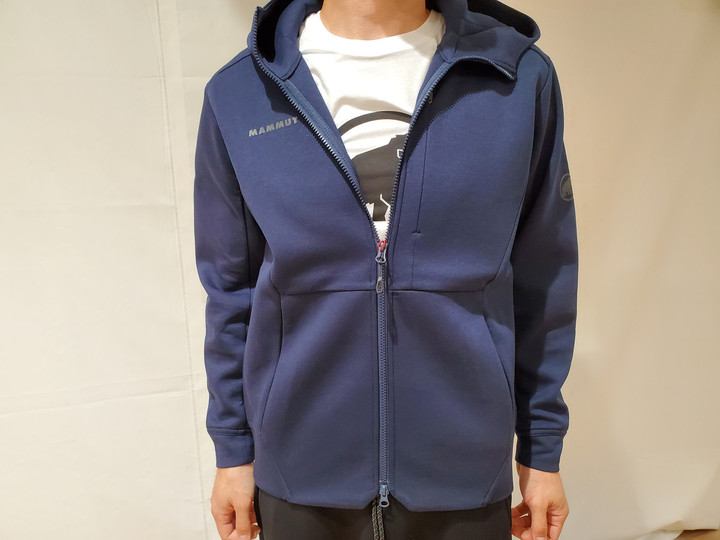 好日山荘 町田店 : マムートも秋冬物がどんどん入荷中♪