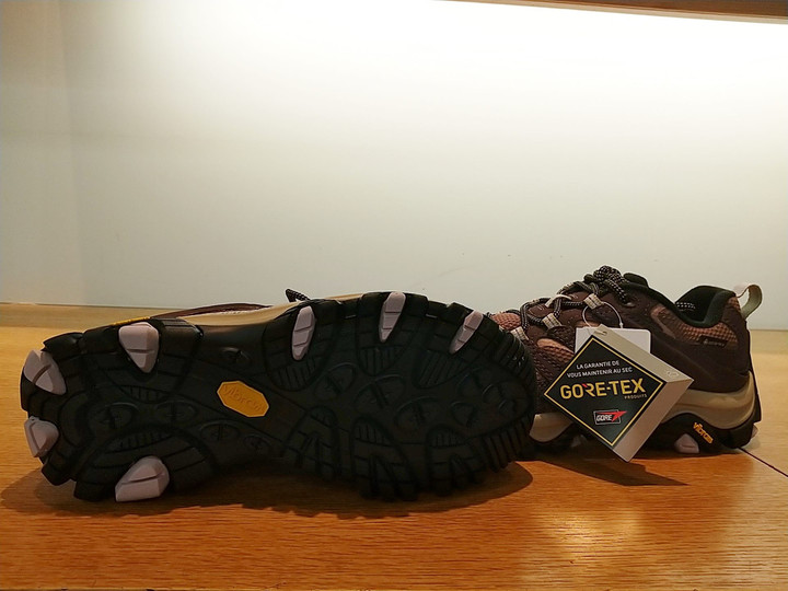 閉店】好日山荘 新潟亀田店 : MERRELLから女性用「MOAB3ロー
