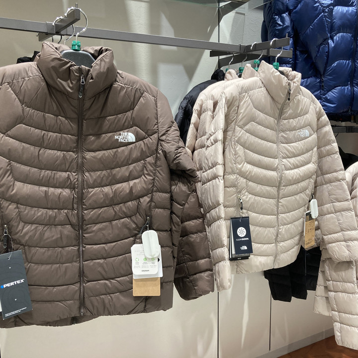 好日山荘 イオンモール東久留米店 : 防寒着にはダウンジャケット！TNF 