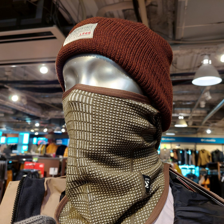 OODECO 黒 ビーズタッセル ニット帽 OODECO 黒 ビーズタッセル ニット帽