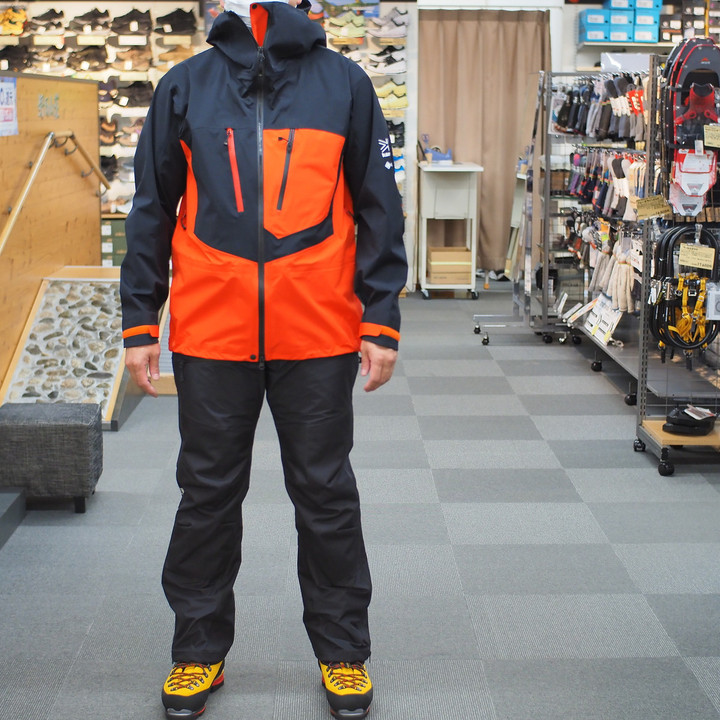 好日山荘 横浜西口店 : 雪山登山で欲しい機能が詰まった karrimor/G-TX