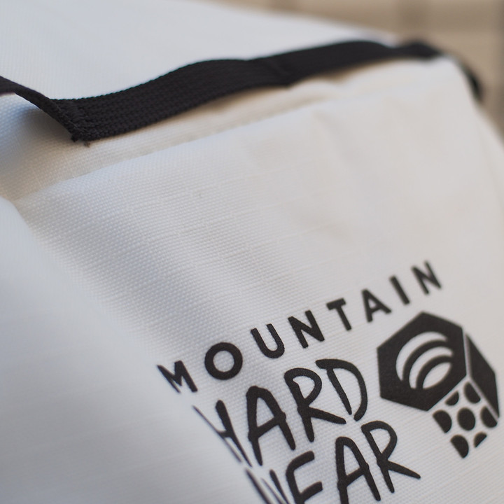 巨(ギガン)タウレス W(ホワイト)-ARMOR ver.　爆TECH拡張パック 巨タウレス W-ARMOR ver. GIGAN TAURES W-ARMOR ver. 光属性 爆TECH