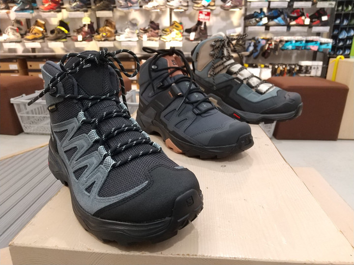 別注品！THORN SUBMARINER／VINTAGE BLACK DIAL！ 好日山荘 名古屋駅前店 : 今年のトレッキングは、サロモンで決まり！