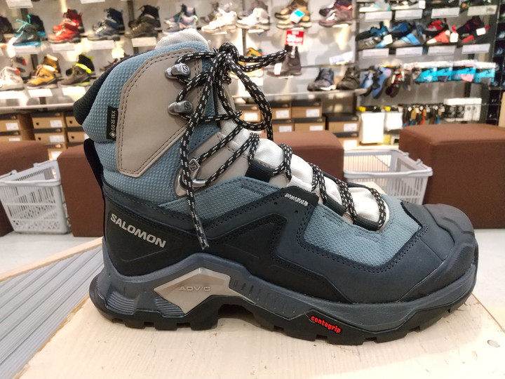 好日山荘 名古屋駅前店 : 今年のトレッキングは、サロモンで決まり！