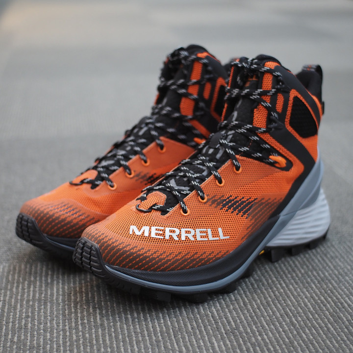好日山荘 横浜西口店 : 長距離登山に適した MERRELL/ROUGUE HIKER MID 