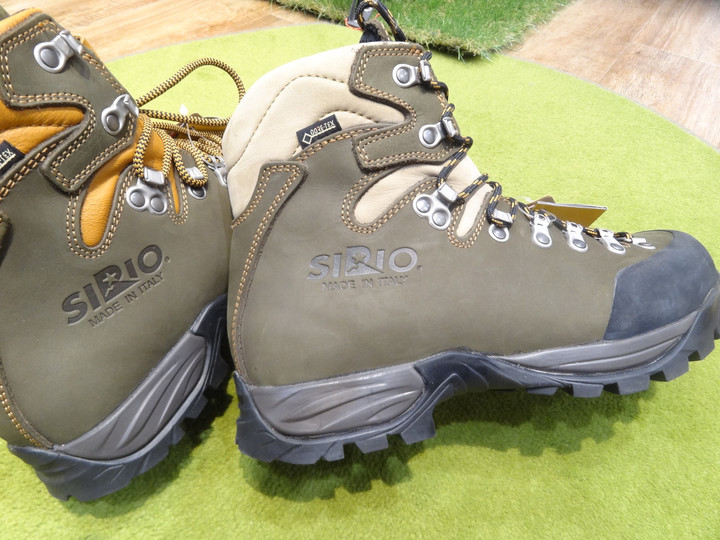 好日山荘 イオンモール各務原店 : 【クリアランス情報】革製登山靴2種 