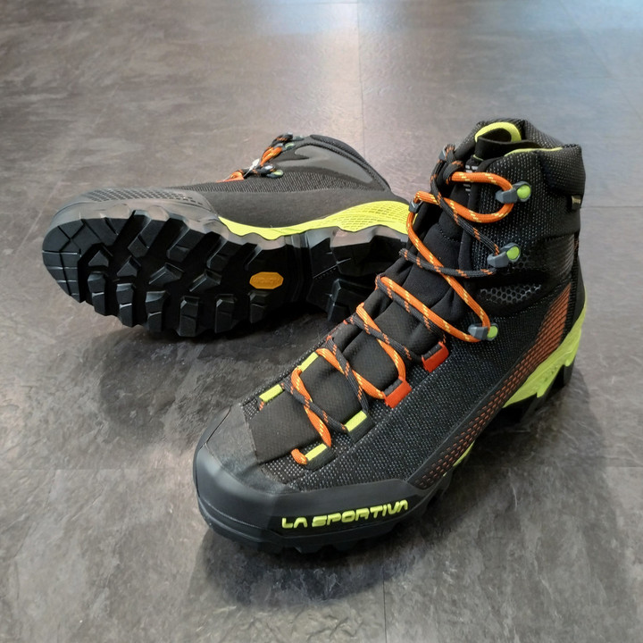 ヒ*ロ様 La Sportiva Aequilibrium やぼったく STsize44