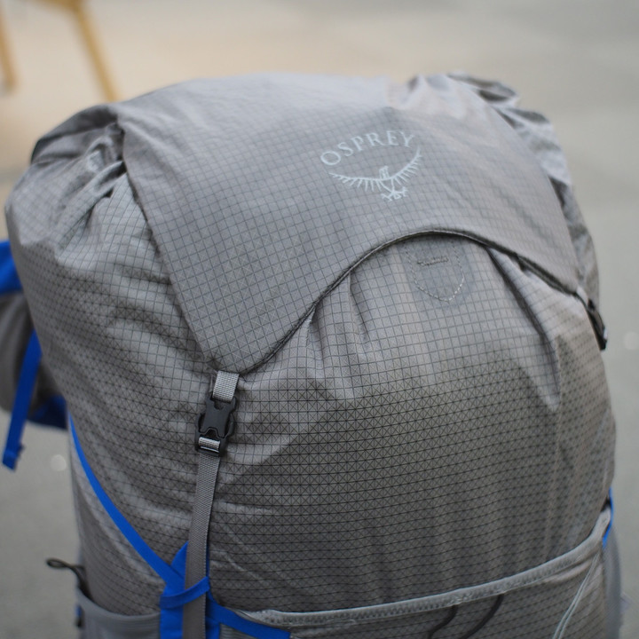 好日山荘 横浜西口店 : 55Lで本体重量1kg以下 OSPREY/EXOS PRO 55
