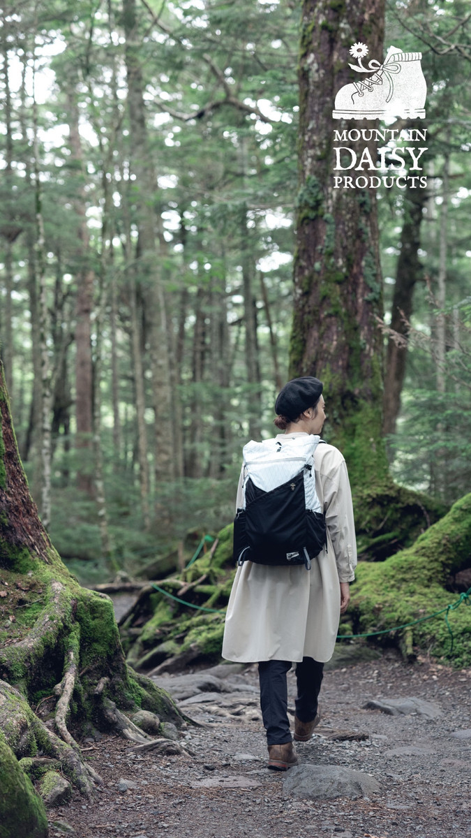 好日山荘 グランフロント大阪店 : 四角友里さん【MOUNTAIN DAISY