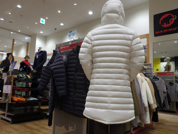好日山荘 イオンモール各務原店 : 【入荷情報】マーモットの暖かロング 
