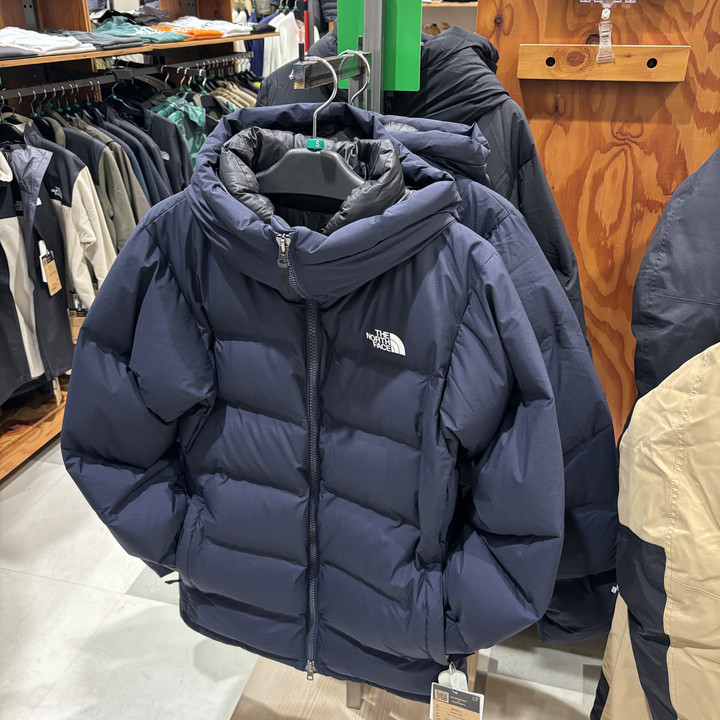 好日山荘 イオンモール東久留米店 : ノースフェイスのダウンジャケット②