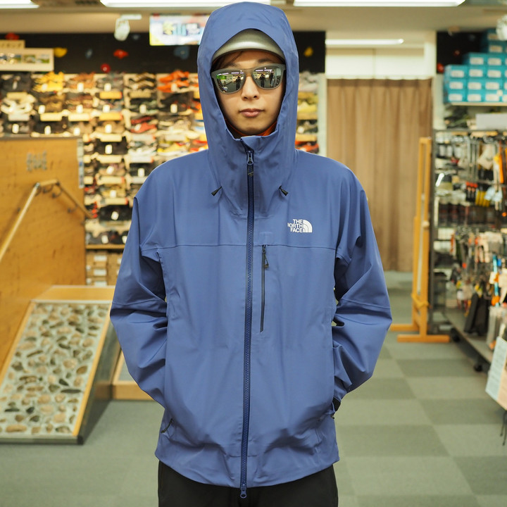 好日山荘 横浜西口店 : 高通気・ストレッチするシェルアウター TNF/FL 