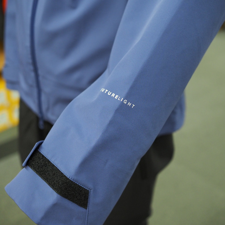 新品 THE NORTH FACE ノースフェイス 定価7.9万 フューチャーライト 防水透湿 ストレッチ サスペンダー付き アルパインパンツ L ◆B3378 好日山荘 横浜西口店 : 高通気・ストレッチするシェルアウター