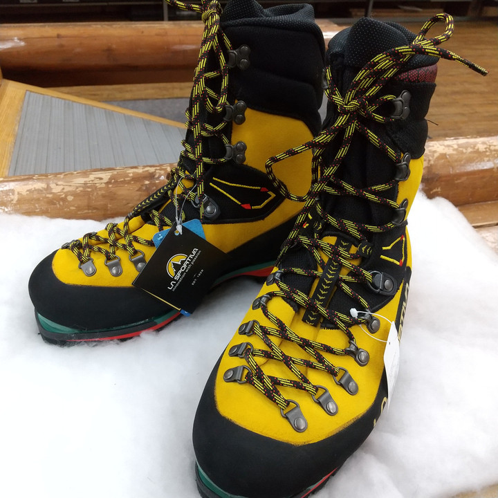好日山荘 町田店 : 雪山登山靴揃ってます！！