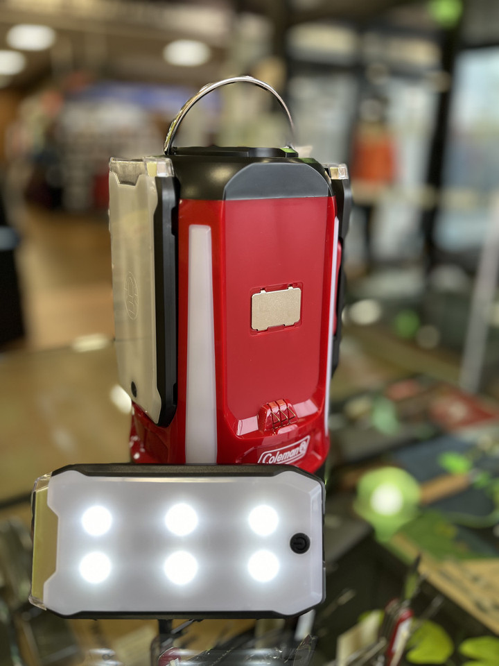 好日山荘 金沢西インター大通り店 : Coleman ”クアッド マルチパネル