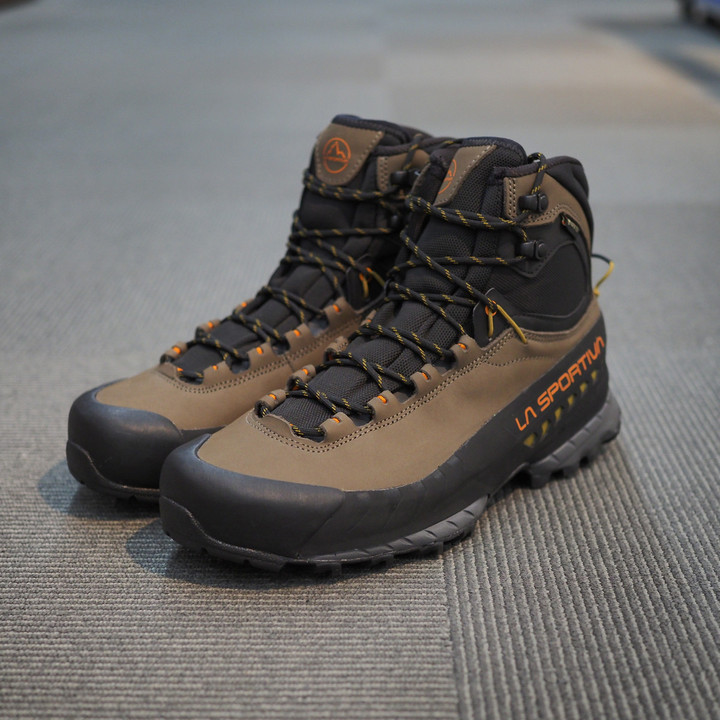 好日山荘 横浜西口店 : LA SPORTIVA/TX5 GTX 好日山荘100周年