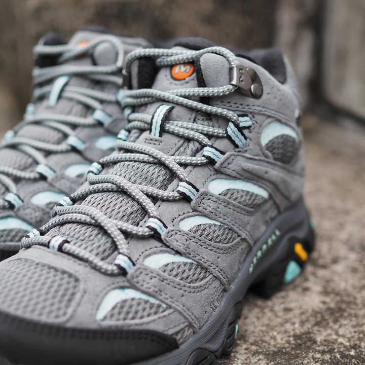 好日山荘 横浜西口店 : 好日山荘100周年記念限定オリジナルカラー「MERRELL/MOAB 3 MID GTX」4月1日販売開始！