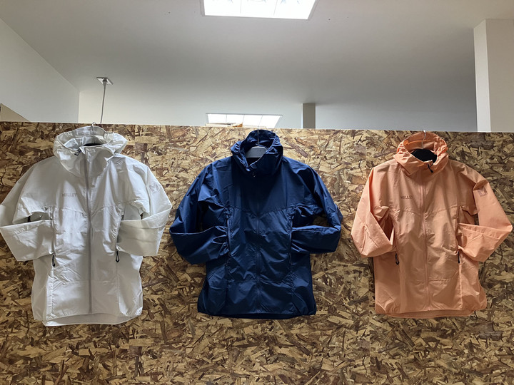 好日山荘 さいか屋横須賀店 : ブリーズバリヤーワイルダーライト