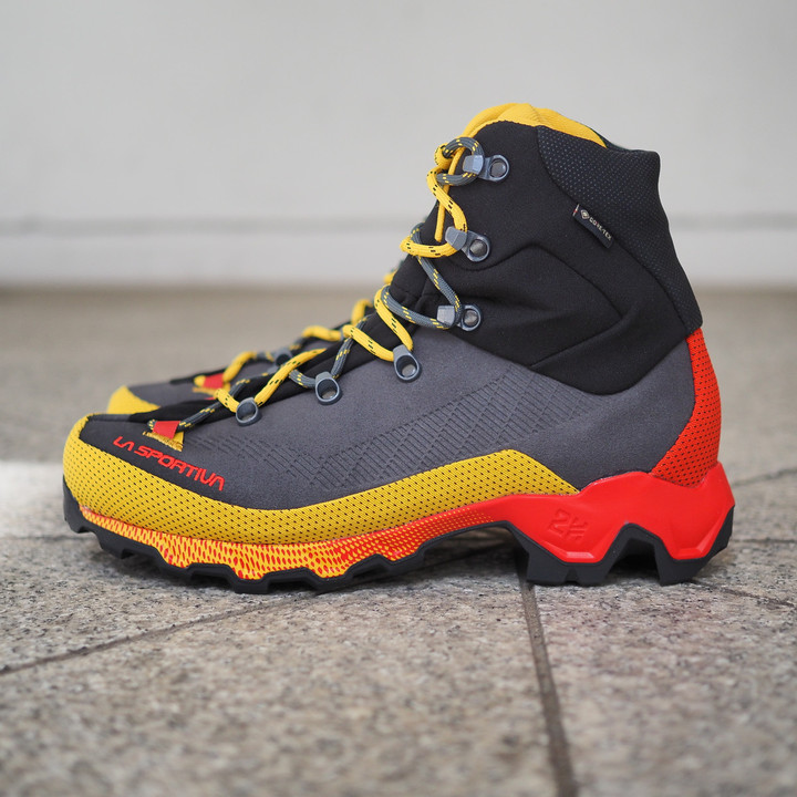 好日山荘 横浜西口店 : エクイリビウム中間モデル LA SPORTIVA