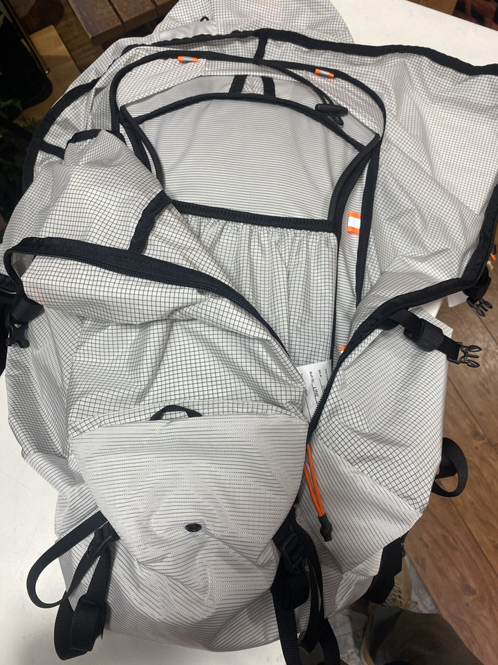 好日山荘 町田店 : ミステリーランチのザックが入荷されましたよ～