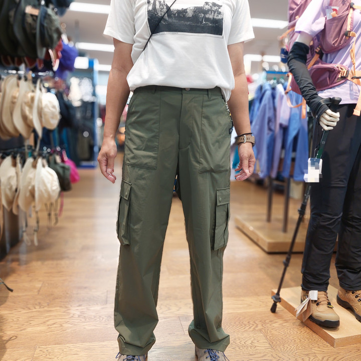 好日山荘 横浜西口店 : 山用カーゴパンツ