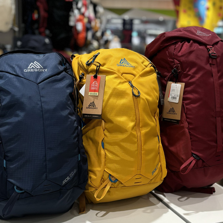 好日山荘 イオンモール東久留米店 : 背中が蒸れない！グレゴリー