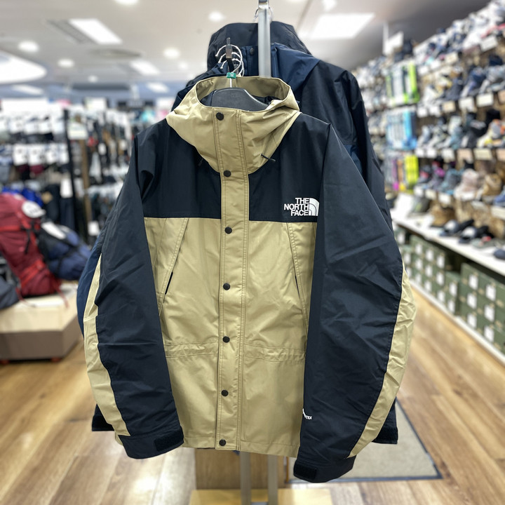 好日山荘 さいか屋横須賀店 : 秋冬定番のGORE-TEXジャケットがサイズ感変更 TNF/マウンテンライトJKT