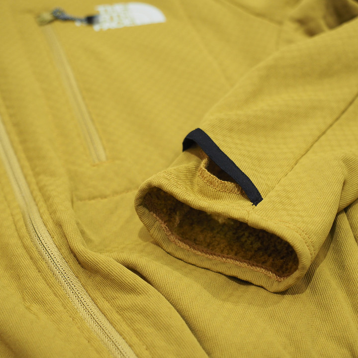 好日山荘 さいか屋横須賀店 : 年中活躍する軽量中間着 TNF/Expedition