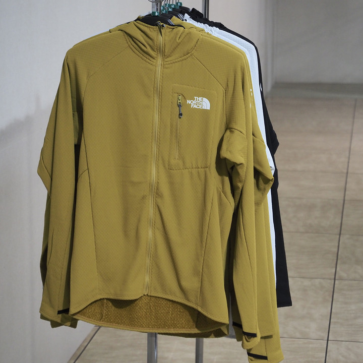 好日山荘 さいか屋横須賀店 : 年中活躍する軽量中間着 TNF